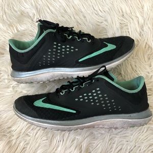 Nike FS Lite Run 2 Black and Teal Tennis Shoes